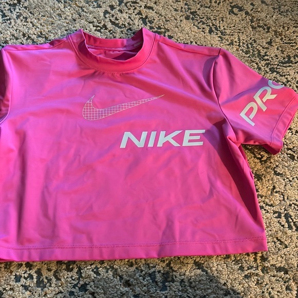 Nike Pro Dri-FIT Short Sleeve Crop Top - Picture 3 of 7